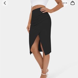 BNWT Halara skirt